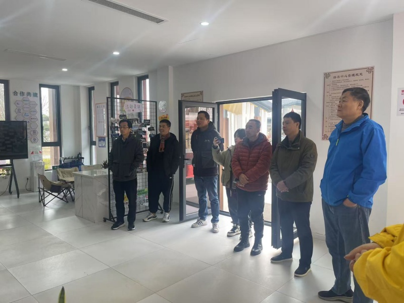 项目组在嘉善罗星街道鑫锋音乐村调研.jpg